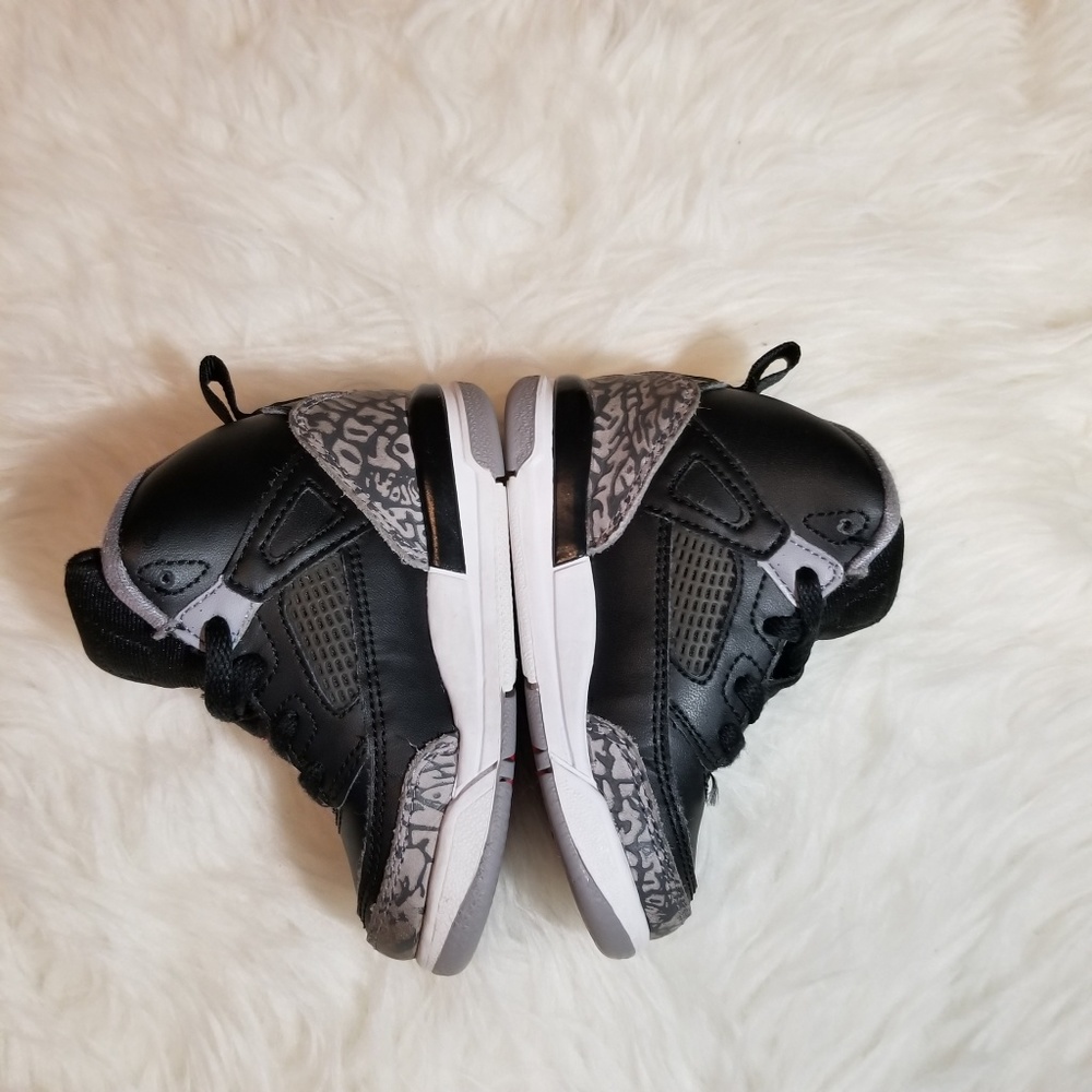 NIKE AIR JORDAN SPIZIKE SZ 6 C TODDLER BLACK CEMEN - Picture 3 of 8